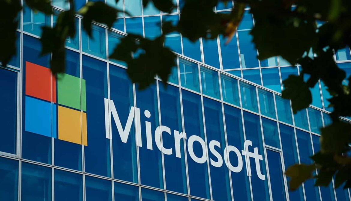 Microsoft cloud growth 2026 drives enterprise expansion