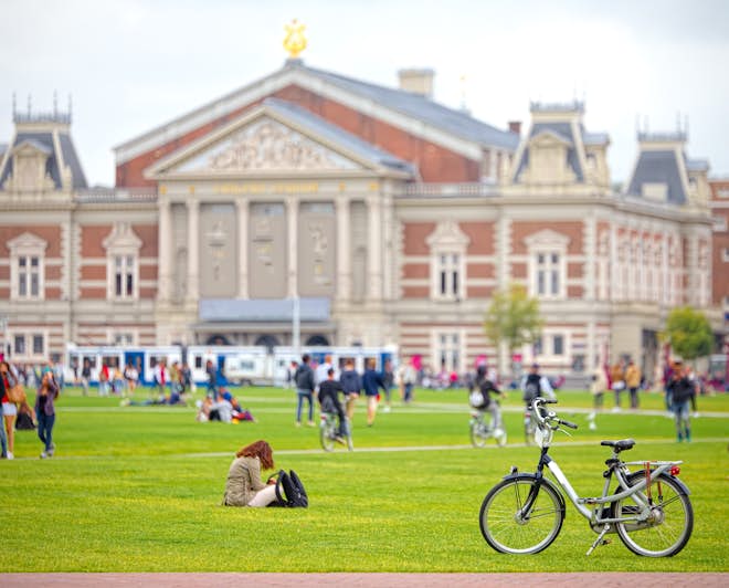 Cheap Universities in Netherlands With No Application Fee for International Students
